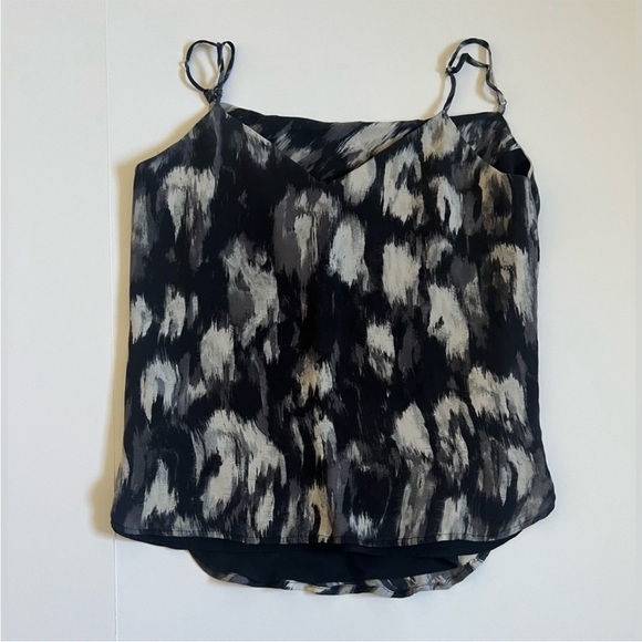 Haute Hippie Women’s Spaghetti Strap 💯 Silk Top Size Medium 🖤 - Picture 2 of 13